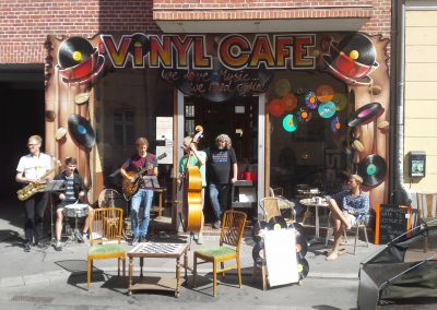 Vinylrock Café